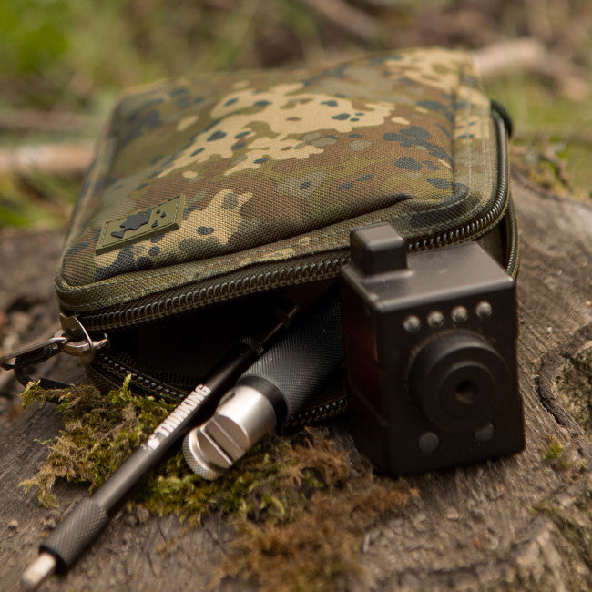 Thinking Anglers Camfleck Solid Zip Pouch Large - Vale Royal Angling Centre